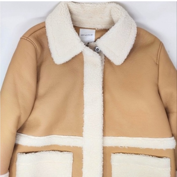 Avec Les Filles Darylane Shearling
Coat - Picture 2 of 5